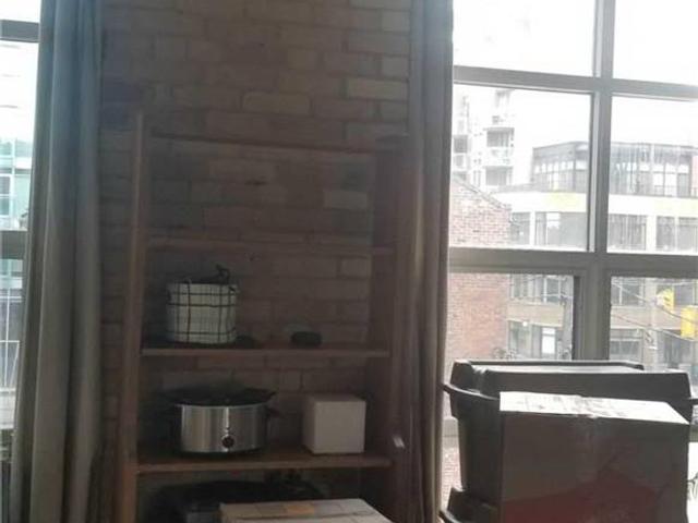 306 - 383 Adelaide St E