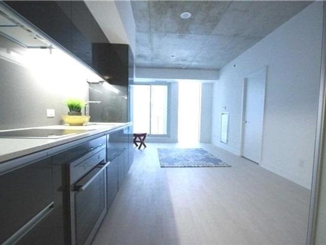 302 - 20 Gladstone Ave