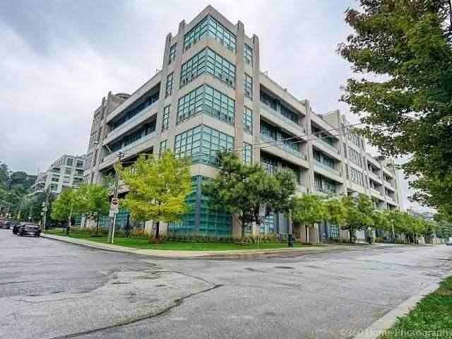 202 - 380 Macpherson Ave