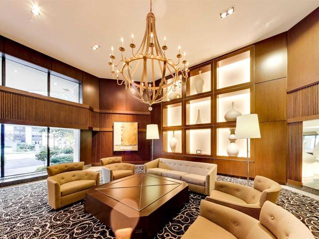 1603 - 10 Kenneth Ave