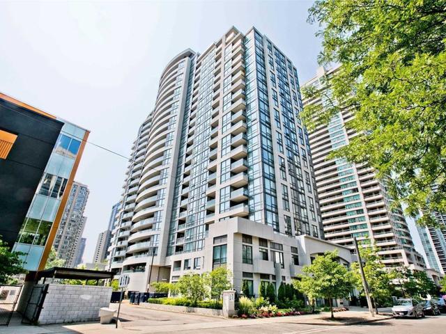 320 - 35 Hollywood Ave