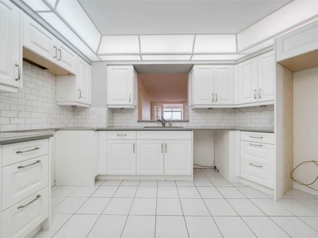 611 - 3181 Bayview Ave