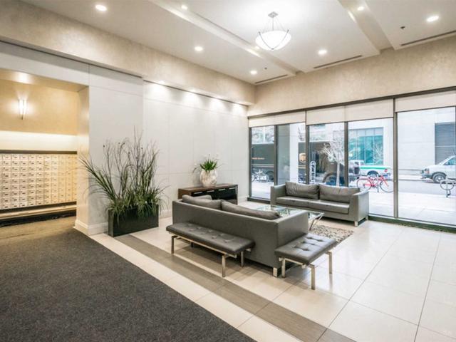 2807 - 19 Grand Trunk Cres