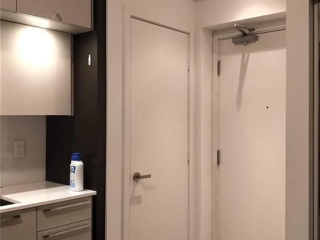 3002 - 15 Grenville St