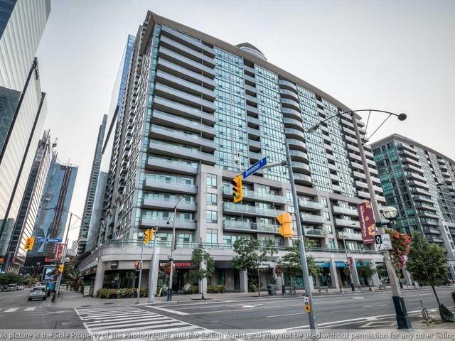 703 - 51 Lower Simcoe St