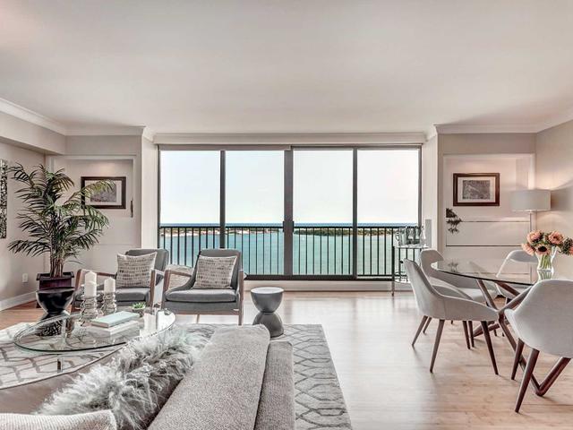 2820 - 33 Harbour Sq