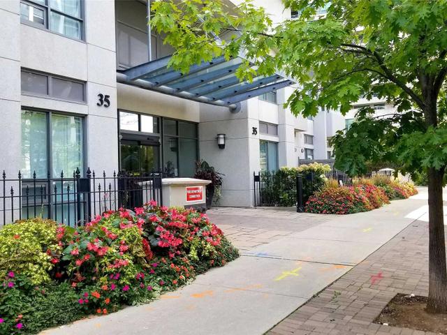 523 - 35 Hollywood Ave