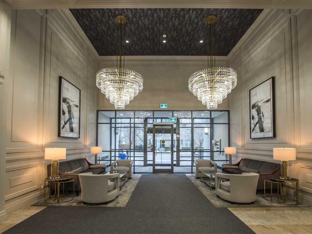 523 - 35 Hollywood Ave