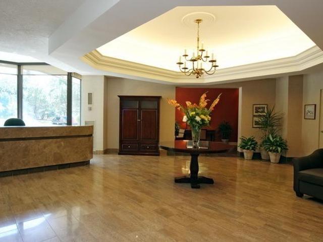 1901 - 75 Wynford Heights Cres