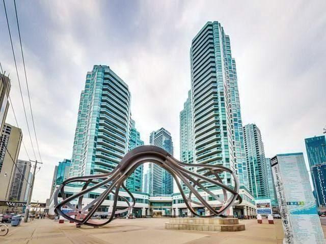 2005 - 10 Yonge St
