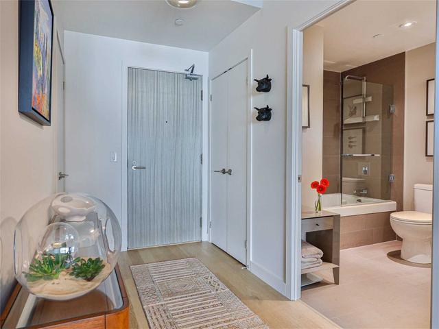 1412 - 111 Bathurst St