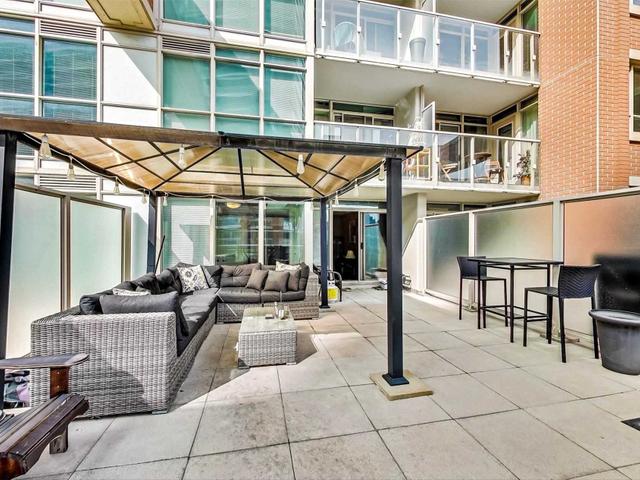 404 - 125 Western Battery  Rd