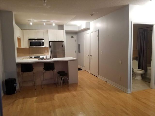 2703 - 21 Carlton St