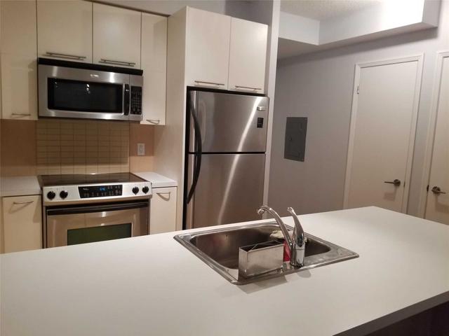 2703 - 21 Carlton St