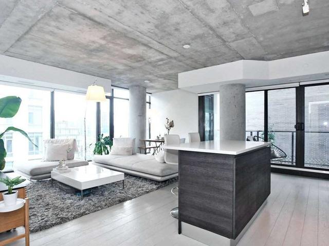 1414 - 111 Bathurst St