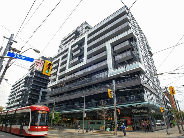 1014 - 1030 King St W