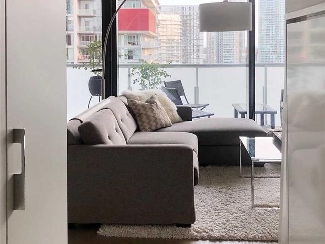 1301 - 11 Charlotte St