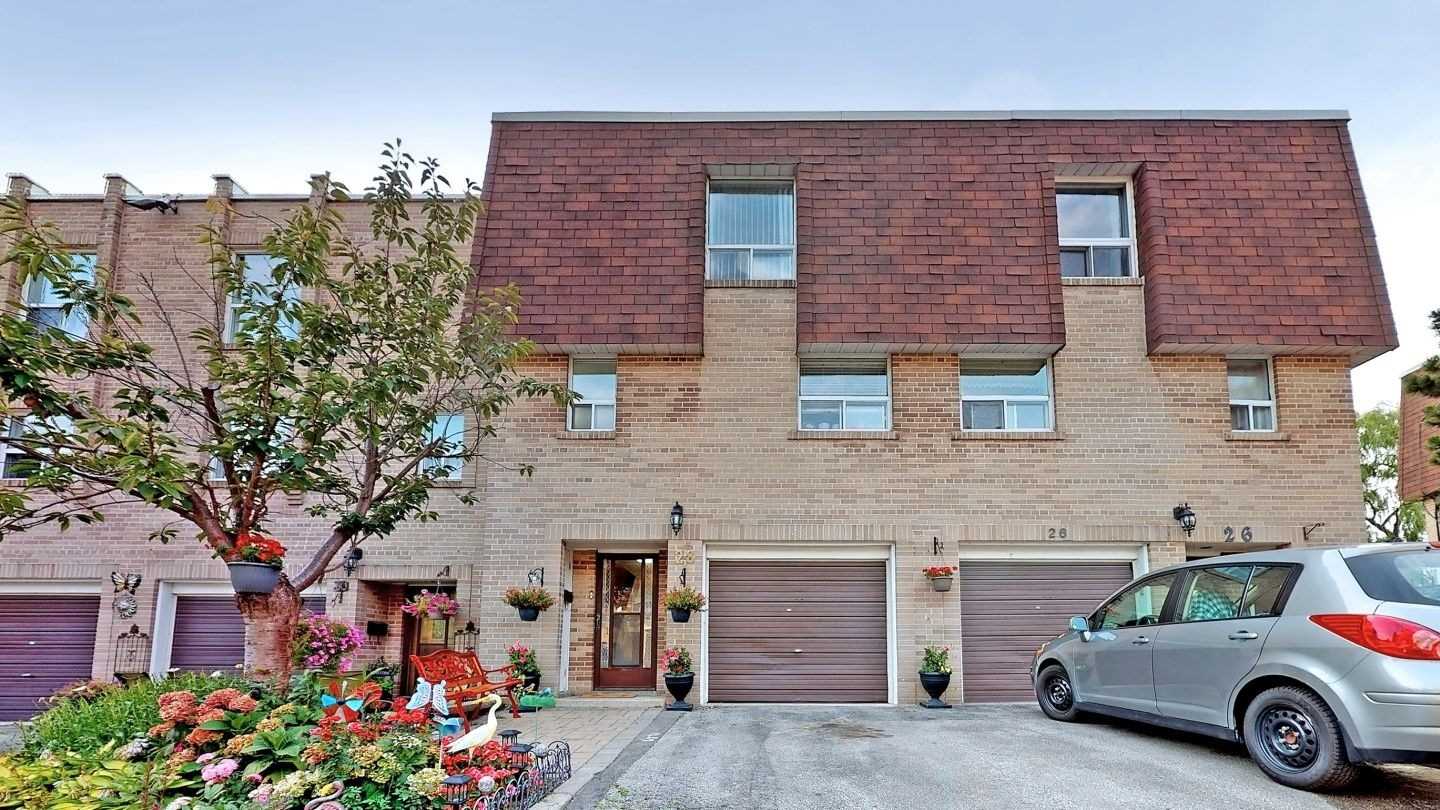 28 Village Greenway, North York Terminated, C4917547 Condos.ca