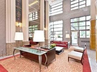 2506 - 1001 Bay St