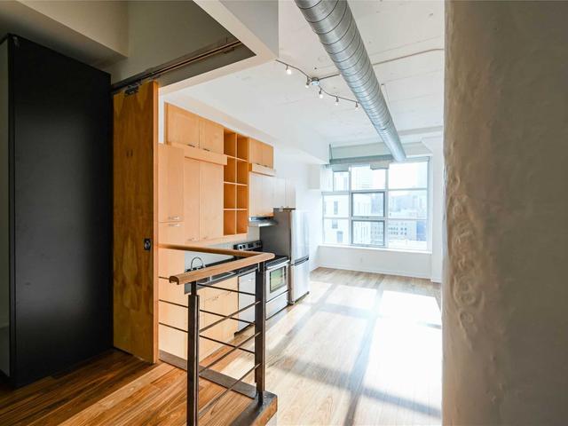 1006 - 155 Dalhousie St