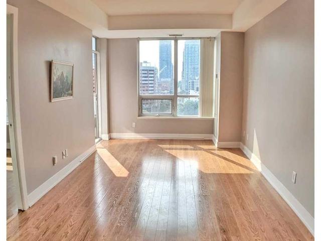 1101 - 120 Homewood Ave