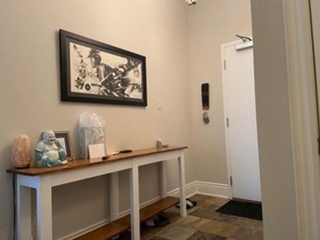 102 - 1111 Avenue Rd