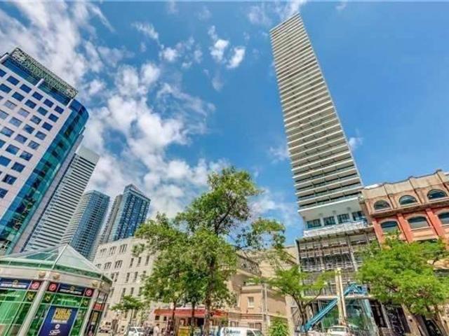 3206 - 224 King St W