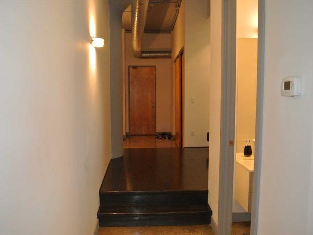 822 - 155 Dalhousie St