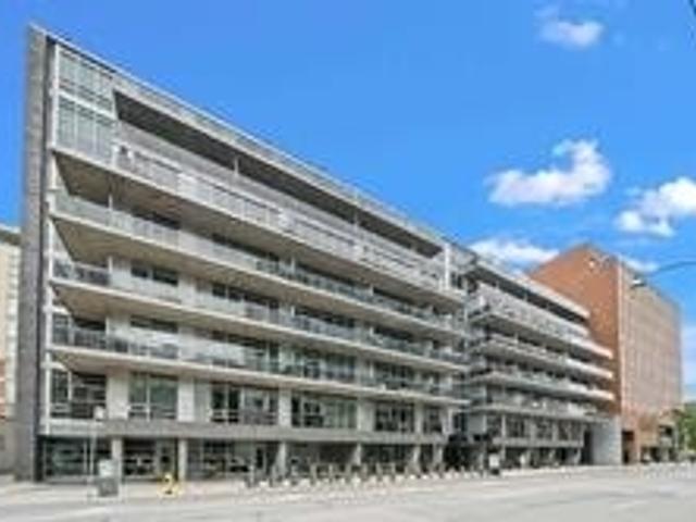 409 - 399 Adelaide St W