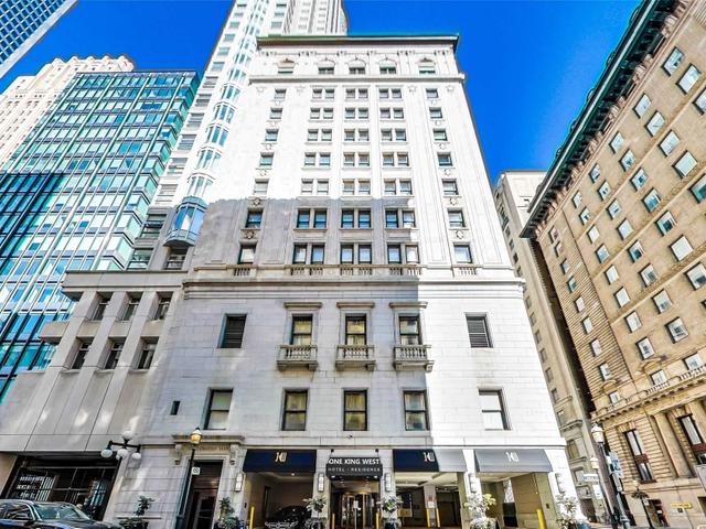 625 - 1 King St W
