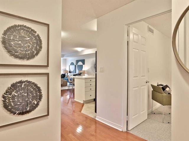 207 - 245 Davisville Ave