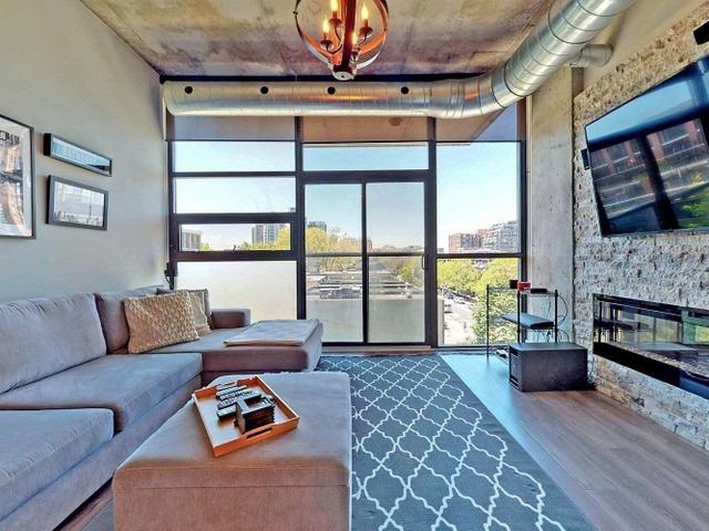 403 - 60 Bathurst St