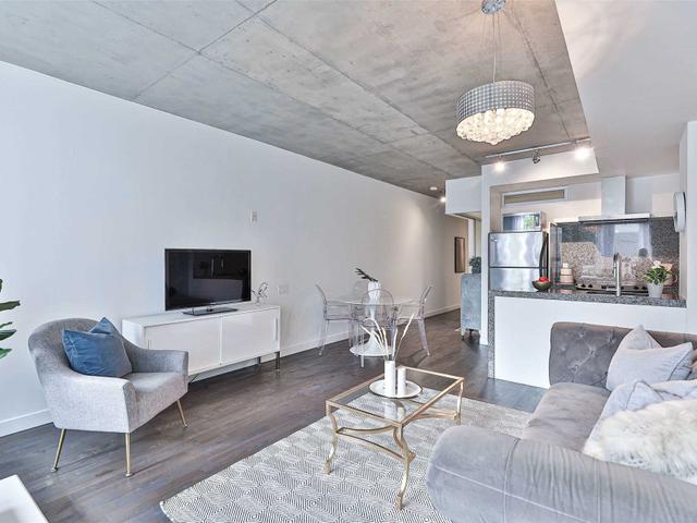 213 - 75 Portland St