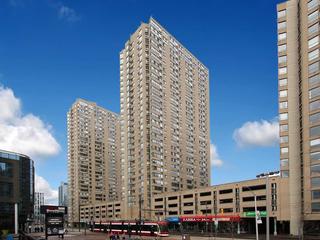 2703 - 260 Queens Quay W