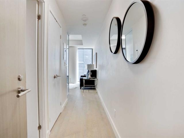 1301 - 111 Bathurst St