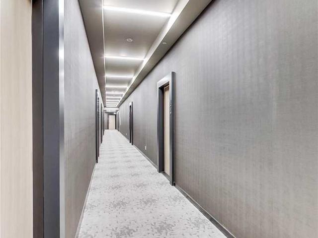 1518 - 8 Hillsdale Ave E