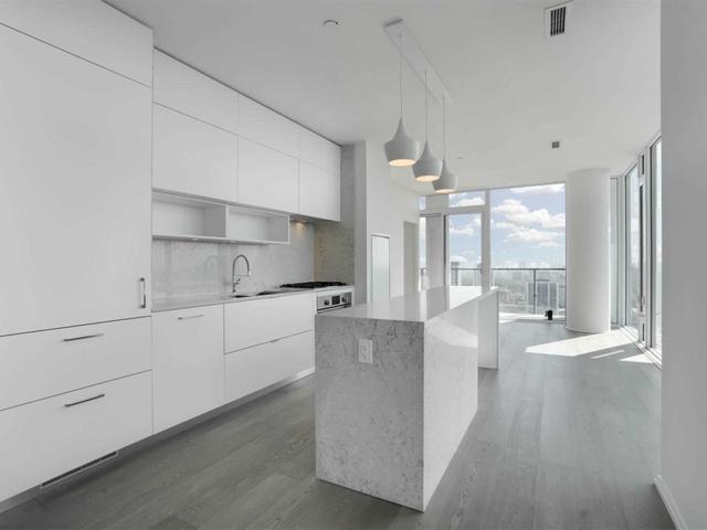 3401 - 2131 Yonge St