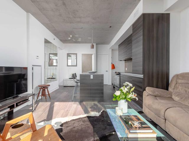 1612 - 20 Minowan Miikan Lane