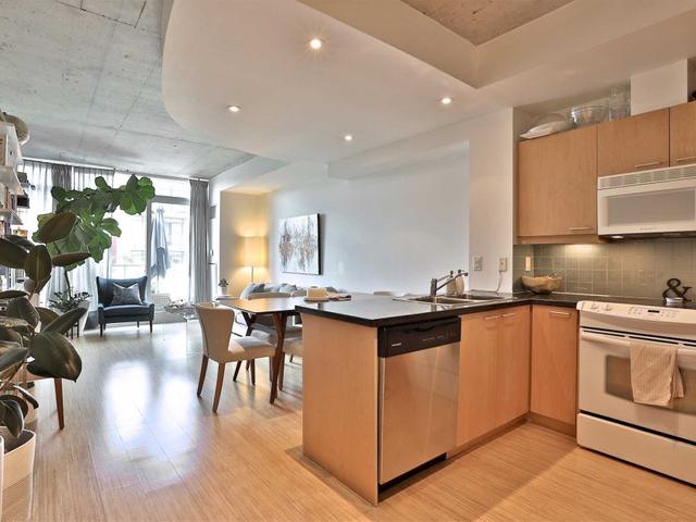 1007 - 333 Adelaide St E