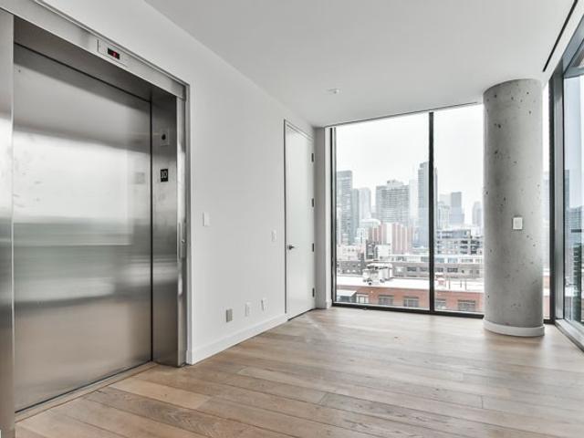 PH 1001 - 500 Wellington St W