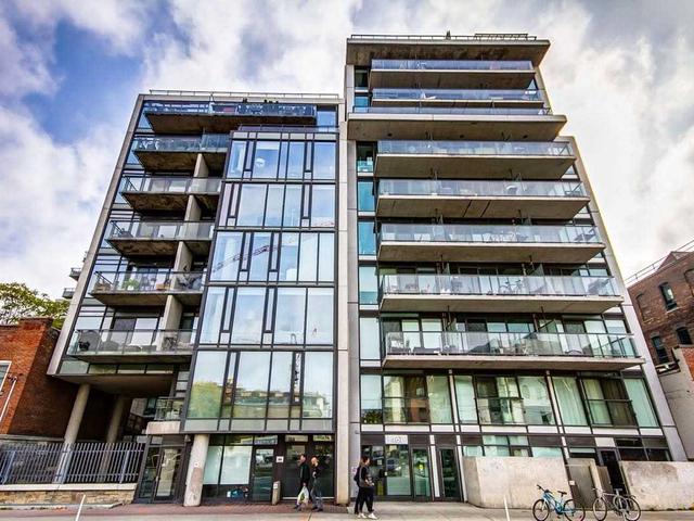 916 - 461 Adelaide St W