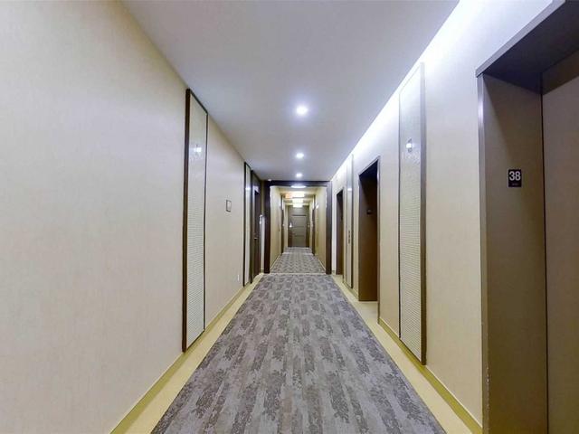 3804 - 300 Front St W