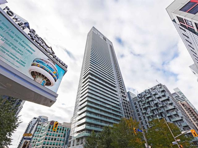 3805 - 300 Front St W