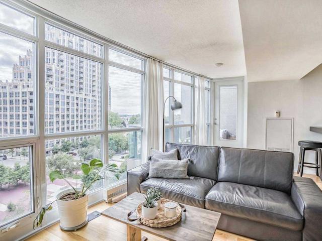 679 - 209 Fort York Blvd