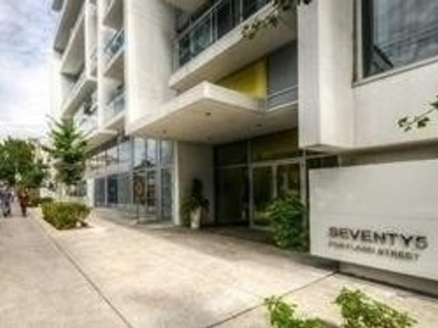 518 - 75 Portland St