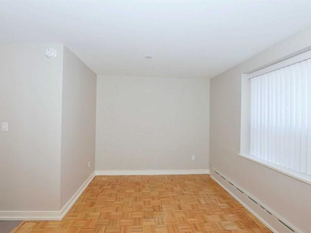 101 - 263 Russell Hill Rd