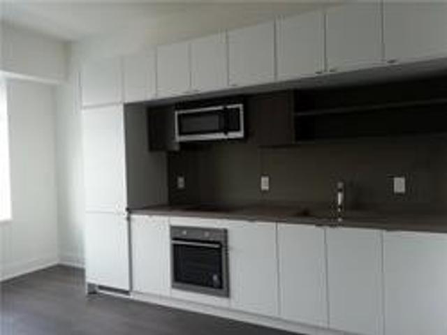 623 - 111 St Clair Ave W