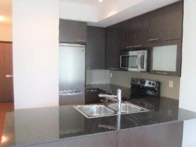 1006 - 500 Sherbourne St