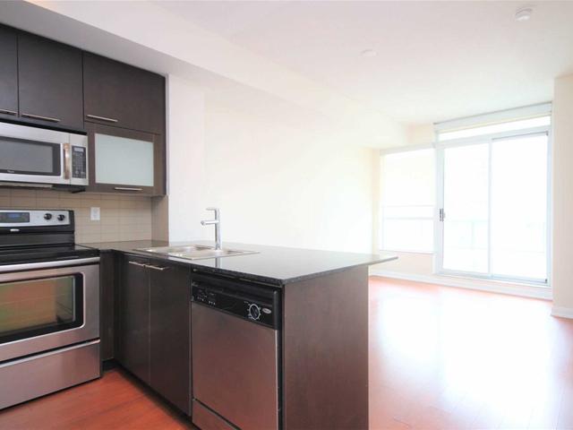 1006 - 500 Sherbourne St