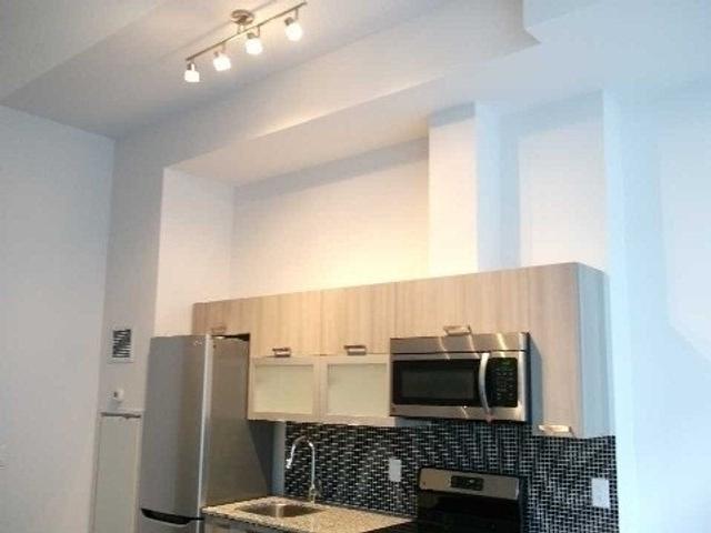 302W - 36W Lisgar St